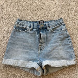 BDG Mom Jean shorts